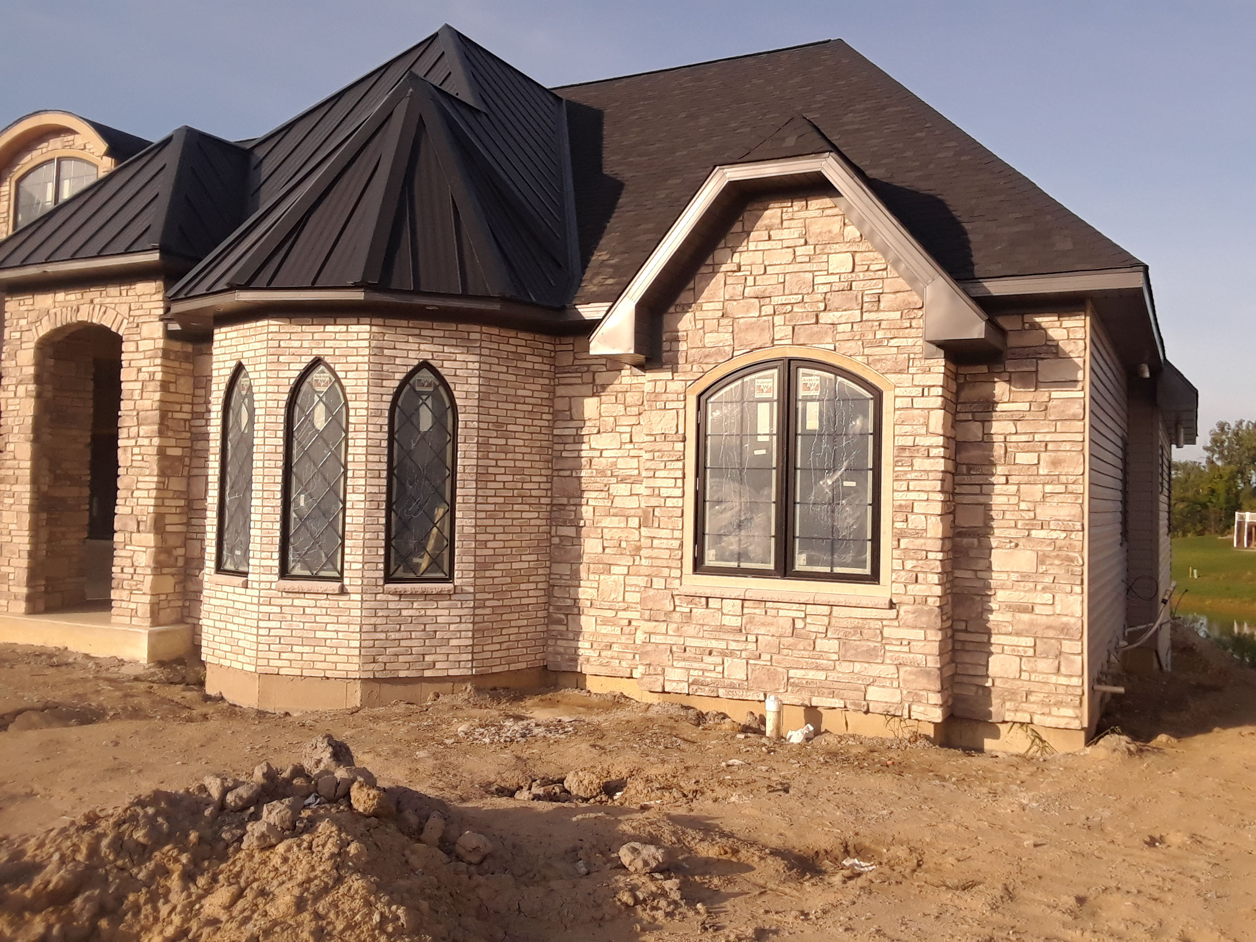 Roofing and windows installed - Fort Wayne, Indiana